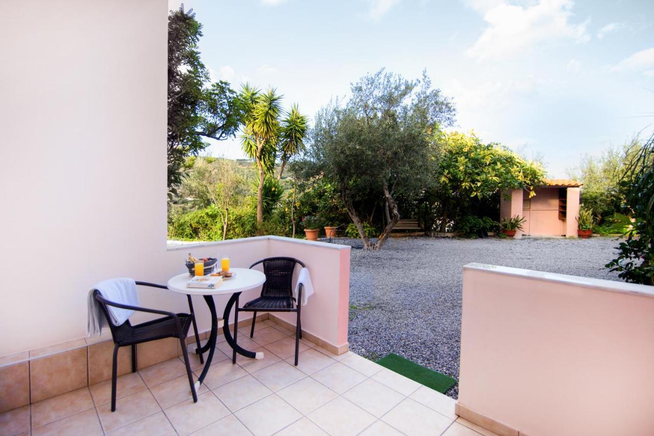 Aphrodite Studios & Apartment Bali  Exterior foto